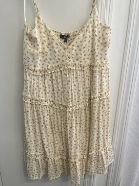 Women’s size medium Trixxi floral print sundress